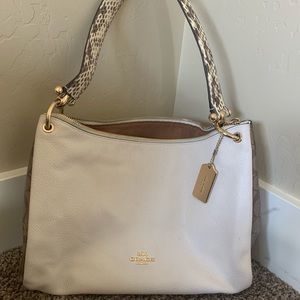 COACH MIA W/STRAP 🖤